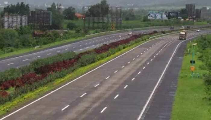 Nitin Gadkari announces new Bengaluru-Vijayawada highway, to cut travel time by 5 hours
