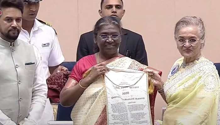 Veteran actress Asha Parekh receives Dada Saheb Phalke award ahead of her 80th birthday