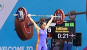 National Games: 'Injured' Mirabai Chanu beats fellow Manipuri to clinch gold