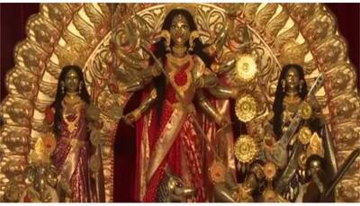 Durga Puja: 1,000-kg idol installed at Kolkata pandal, heaviest in 78 years