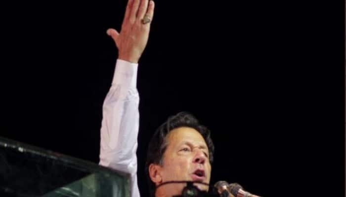 Imran Khan directs PTI workers to gear up for 'Haqeeqi Azadi March'  