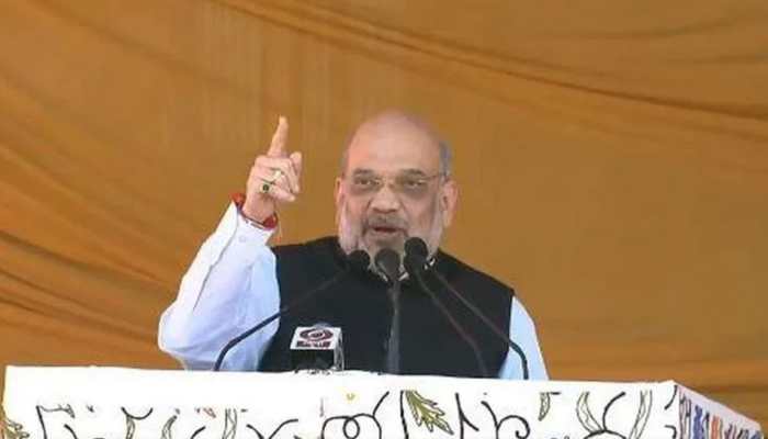 Amit Shah PAUSES speech during &#039;Azaan&#039; from nearby mosque in Baramulla, wins applause