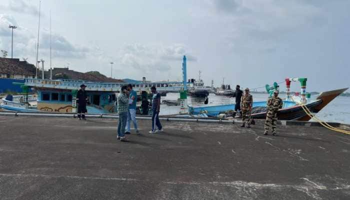 NCB, Indian Navy seize 200 kg of heroine worth crores from Iranian boat in Kochi, six held