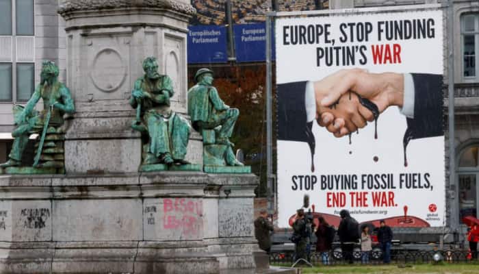 EU adopts 8th package of sanctions against Russia