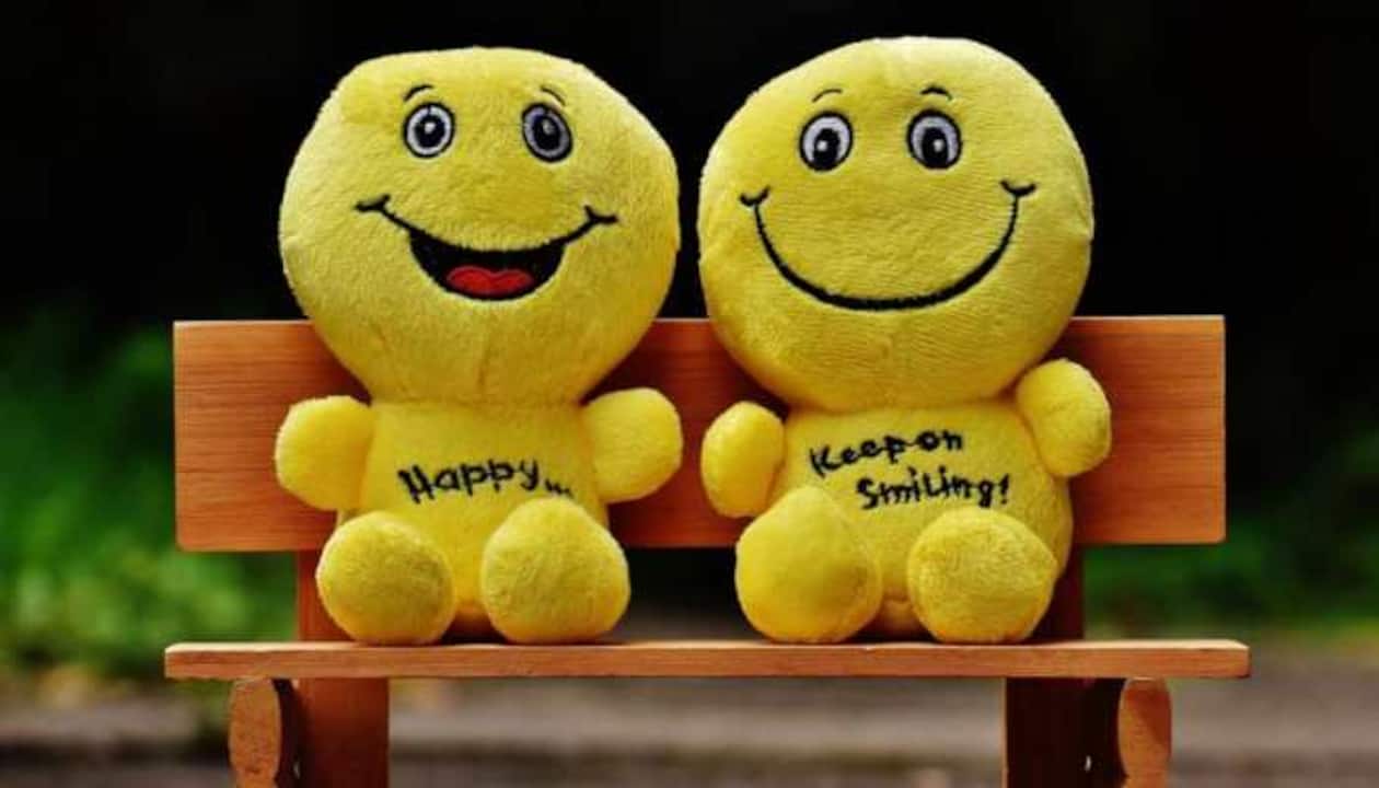 Happy World Smile Day 2022: Date, history, theme, quotes and ...