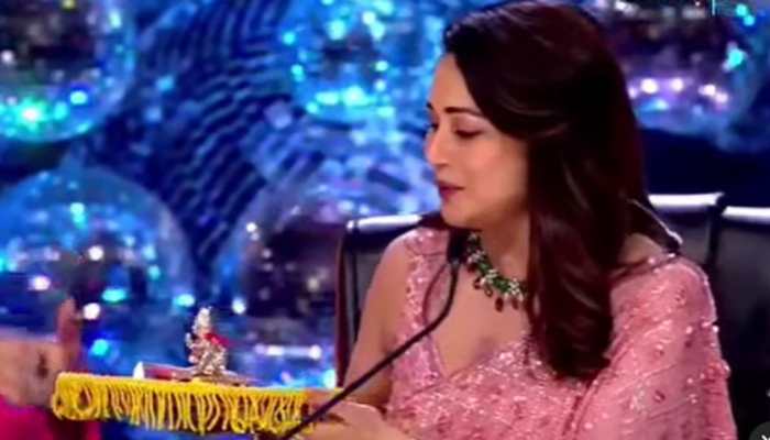 Madhuri Dixit meets Neetu Kapoor on Jhalak Dikhhla Jaa 10, sends Baal Gopal idol for mom-to-be Alia Bhatt!