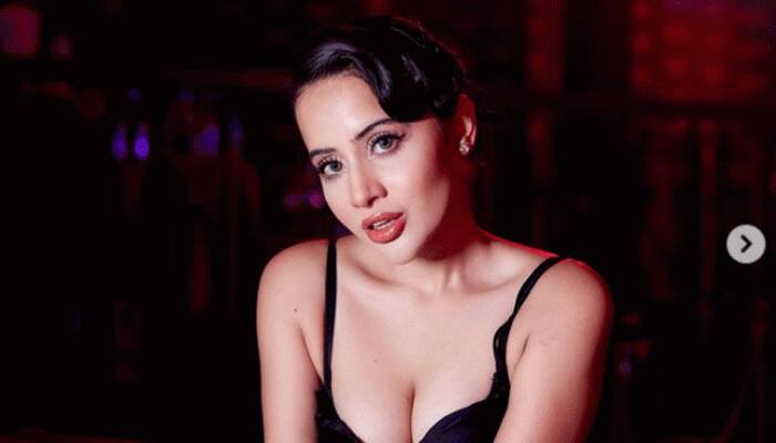 Urfi Javed goes braless again, covers her modesty with giant sea shells: WATCH