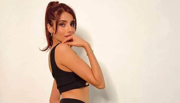 Model Aditi Hundia is the girlfriend of Team India and Mumbai Indians batter Ishan Kishan. Aditi is a former Miss India finalist. (Source: Twitter)