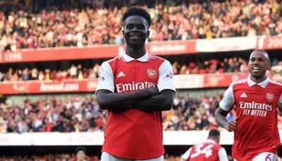 Bukayo Saka penalty keeps Arsenal on TOP with 3-2 win over Liverpool in Premier League