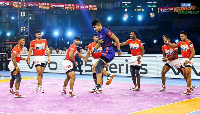 Pro Kabaddi League 2022: Defending Champions Dabang Delhi KC thrash Gujarat Giants by 53-33 Pro Kabaddi League 2022: Defending Champions Dabang Delhi KC thrash Gujarat Giants by 53-33