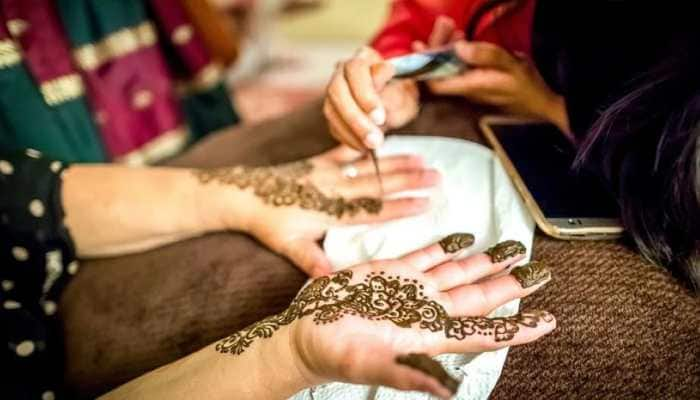 Top 61+ Finger Mehndi Designs | WeddingBazaar