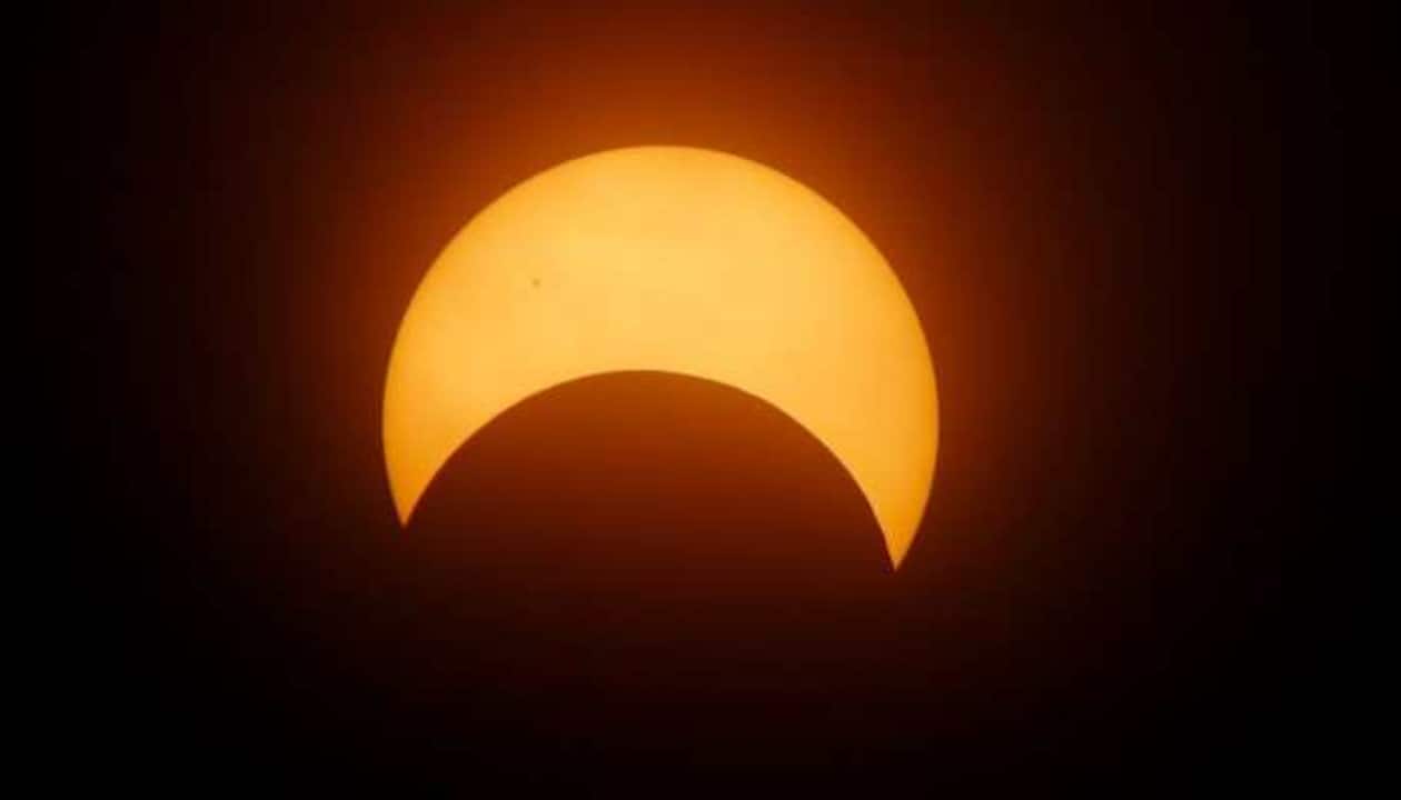 Solar eclipse 2022: Virgos, BEWARE! THESE zodiac signs will ...