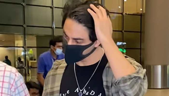 Aryan Khan&#039;s airport video hits viral button, fans find his attitude similar to Bhaijaan Salman Khan - Watch video