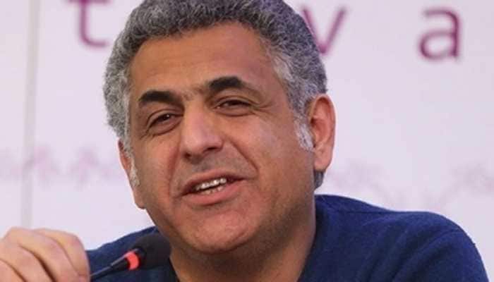 Iranian filmmaker Mani Haghighi's passport confiscated, stopped from boarding UK flight