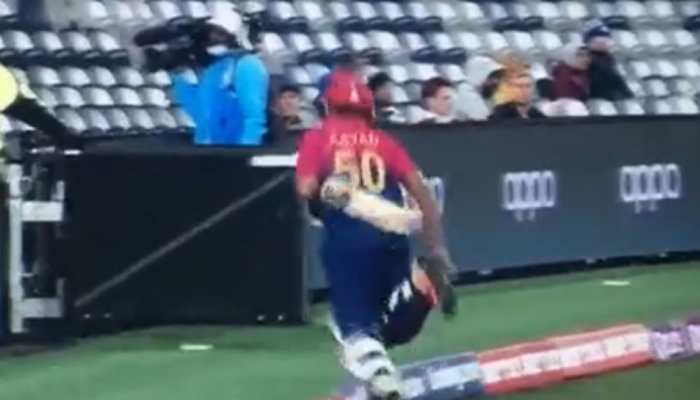 UAE vs NED, T20 World Cup 2022: United Arab Emirates batters Ayan Khan tumbles on the boundary - Watch