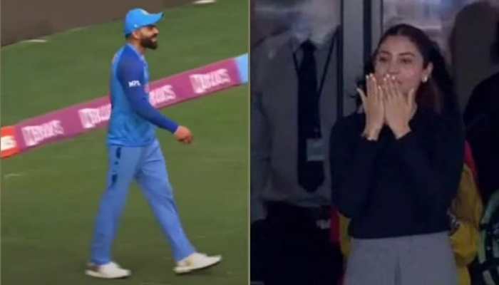 Anushka Sharma reacts to Virat Kohli&#039;s stunning one-handed catch in warm-up match against Australia - Check Reaction