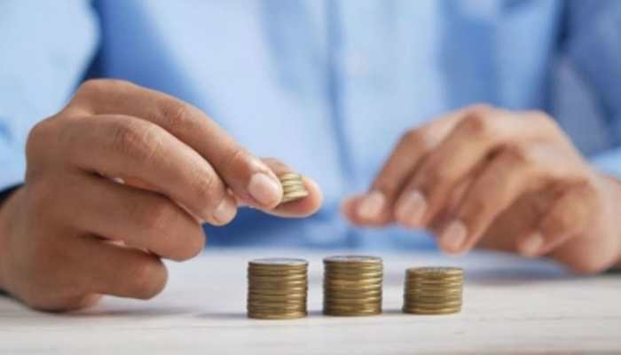 Dhanteras 2022: Choose guaranteed return plans over gold or real estate, says Policybazaar investment head
