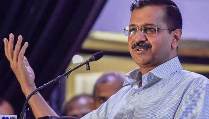 AAP slams MCD, BJP over parking fee collection irregularity