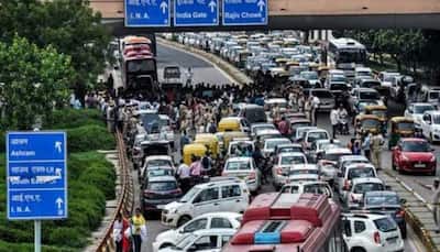Delhi Traffic update: National capital witnesses many GRIDLOCKS on 'Dhanteras'. Details here