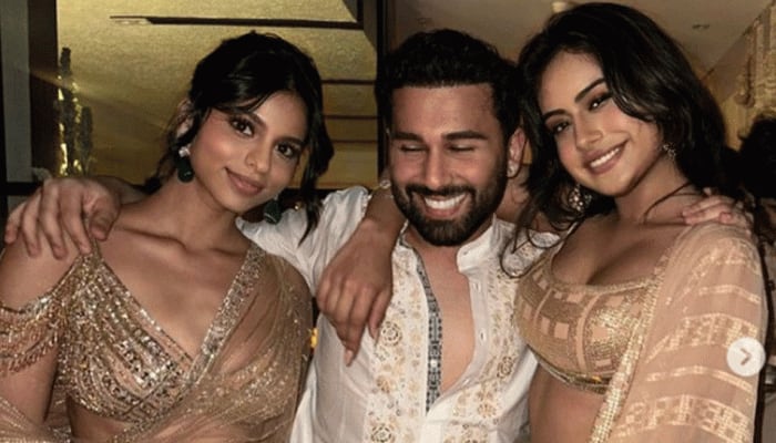 Ajay Devgn's daughter Nysa Devgn, Suhana Khan twin in golden at Diwali bash, see inside party PICS