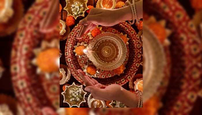 Apple CEO Tim Cook tweets Diwali image by Mumbai-based photographer