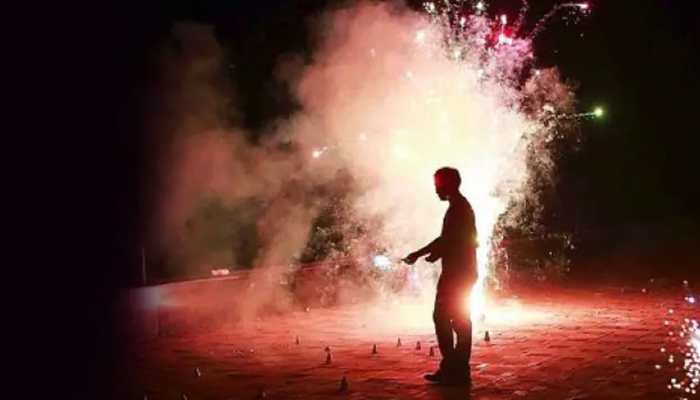 Delhi’s air quality turns ‘VERY POOR’ as people burst firecrackers flouting ban