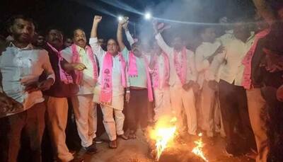 HIGH DRAMA in Telangana over BJP's 'attempt to BUY MLAs', TRS leaders stage protest 