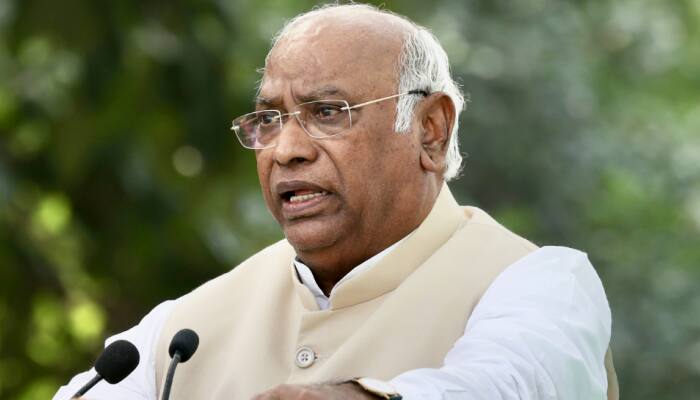 &#039;Would PM Modi say anything on this?&#039;: Kharge on falling rupee, declining forex reserves