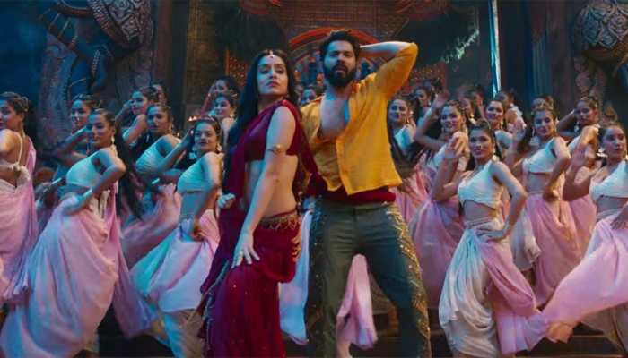 Thumkeshwari song: &#039;Stree&#039; Shraddha Kapoor sets screens on fire with her sizzling cameo, leaves fans surprised - Watch