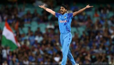 WATCH: 'New Turbanator', Fans go crazy after Arshdeep Singh's FIERY first over in IND vs SA T20 World Cup 2022 clash