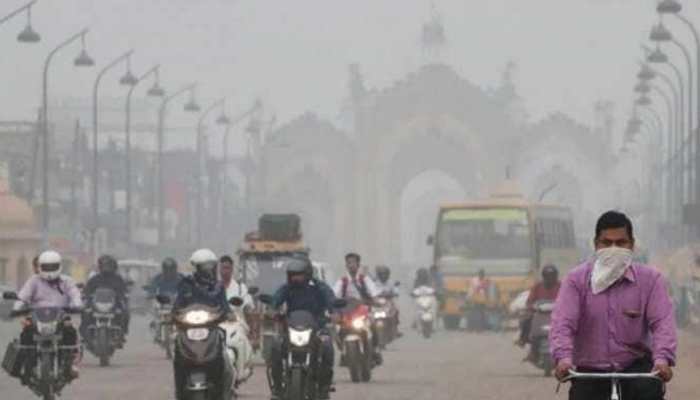 Delhi Air pollution: Fire Services starts sprinkling water at 13 hotspots