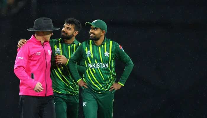 T20 World Cup 2022: Pakistan beat South Africa, Babar Azam&#039;s side puts pressure on Rohit Sharma&#039;s India as semifinals qualification intensifies
