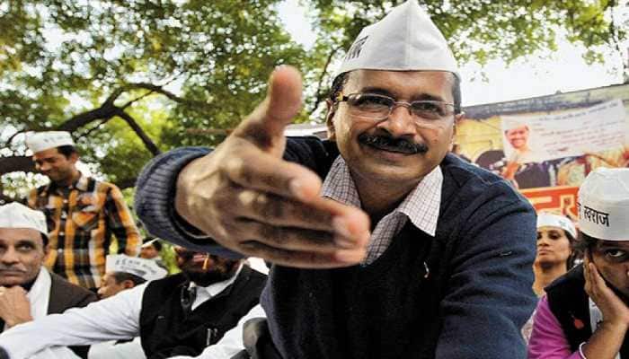 Punjab mein COMEDIAN&#039;, Gujarat mein &#039;ANCHOR&#039;: Is Arvind Kejriwal trying to change the DNA of politics in India?