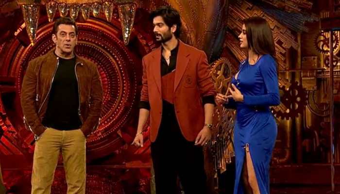 Bigg Boss 16: Janhvi Kapoor mimics Abdu Rozik, Archana Gautam, makes a hilarious reel on stage-Watch