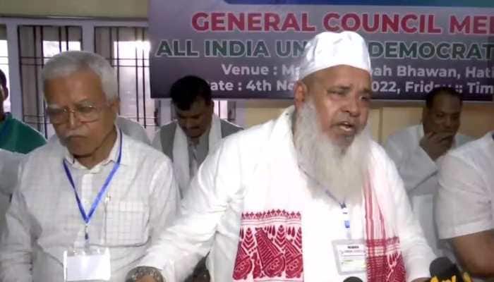 AIUDF chief Badruddin Ajmal backs &#039;Mahagathbandhan&#039;, urges Congress, Mamata to join it in Assam