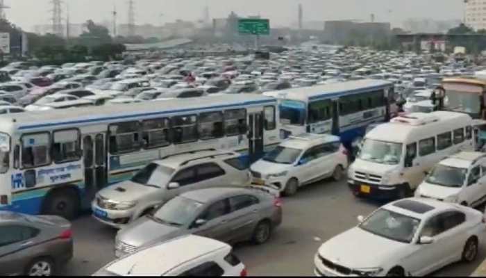 Delhi Air Pollution: BEWARE commuters! Govt extends ban on BS4 Diesel and BS3 Petrol cars till THIS date