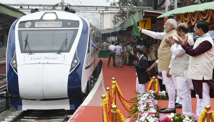 PM Narendra Modi flags off South India&#039;s first Vande Bharat Express between Mysuru and Chennai in Bangalore: WATCH