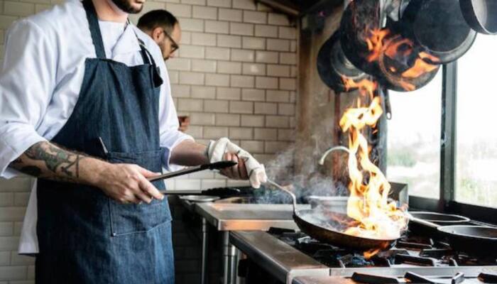 Expert suggests future and scope of cloud kitchen in India