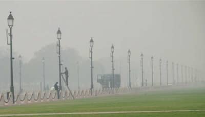 Pollution ke side-effect: Nearly 3 members in most Delhi-NCR families fallen sick, says survey