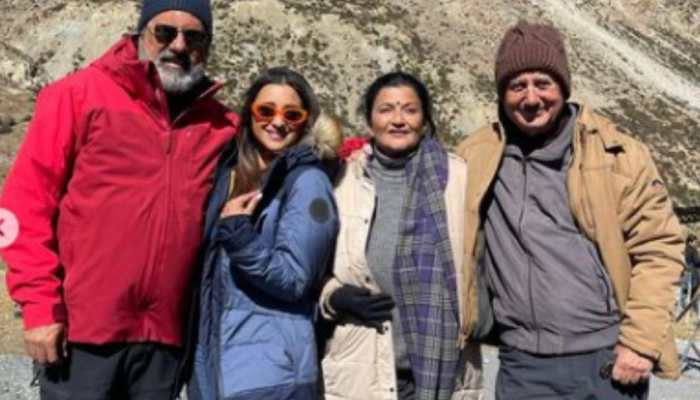 Parineeti Chopra shares BTS video from the locations of &#039;Uunchai&#039;-Watch