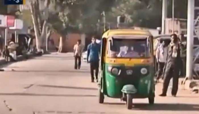 An honest and tech-savvy auto-driver returns a passenger’s lost AirPods in 30 minutes – Read here this heart-wrenching story