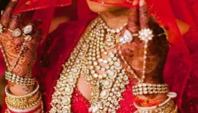 5 Beautiful and unique hand jewellery to enhance your bridal outfit