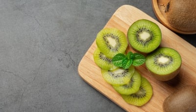 From desirable skin to weight loss: 6 good reasons to add Kiwi in your diet