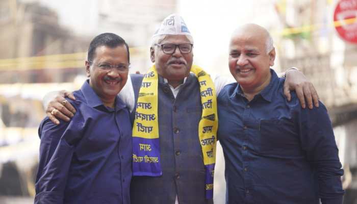 Delhi MCD Polls: Big Jolt to Congress! Ex-MP Mahabal Mishra joins AAP ahead of MCD polls