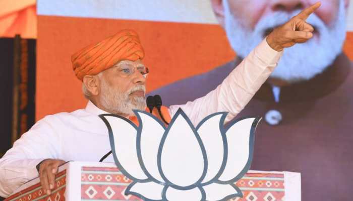 Gujarat elections 2022: &#039;Time to earn income from electricity not...&#039;; PM Narendra Modi takes dig at Cong, AAP