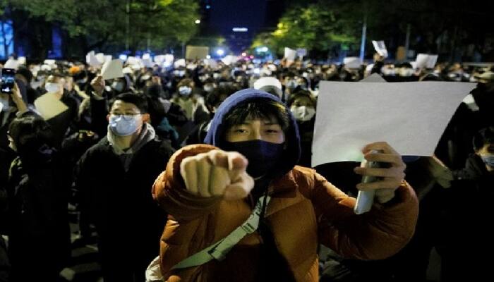 BBC journalist, covering protests in China, beaten and kicked by authorities in custody