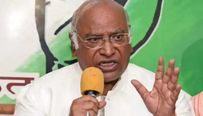 Mallikarjun Kharge to PM Modi on end of scholarship to minorities: &#039;How much will you earn?&#039;