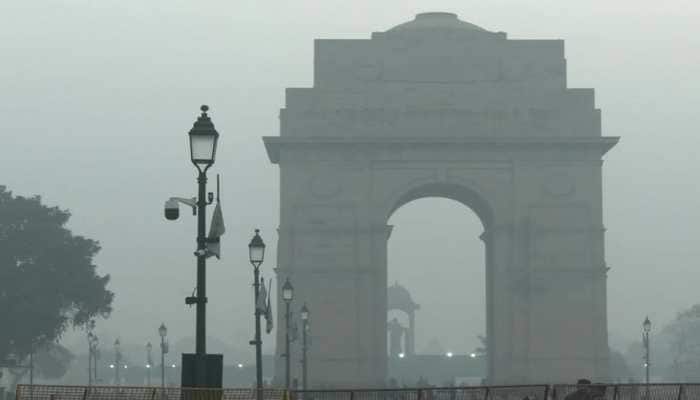 Delhi&#039;s air quality remains poor, AQI stands at 332 in national capital