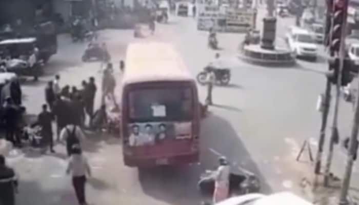 2 killed in bus collision after driver suffers heart attack in Madhya Pradesh, Video goes viral