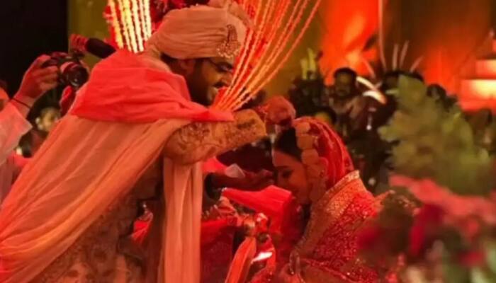Hansika Motwani ties the knot with beau Sohael Kathuriya, gets teary-eyed during sindoor ceremony- WATCH